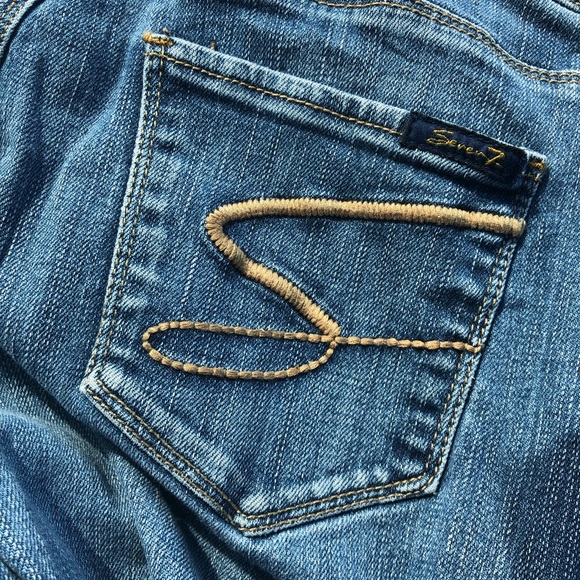 Seven7 premium denim 2 button closure flared low waisted jeans size 10 - Picture 7 of 8